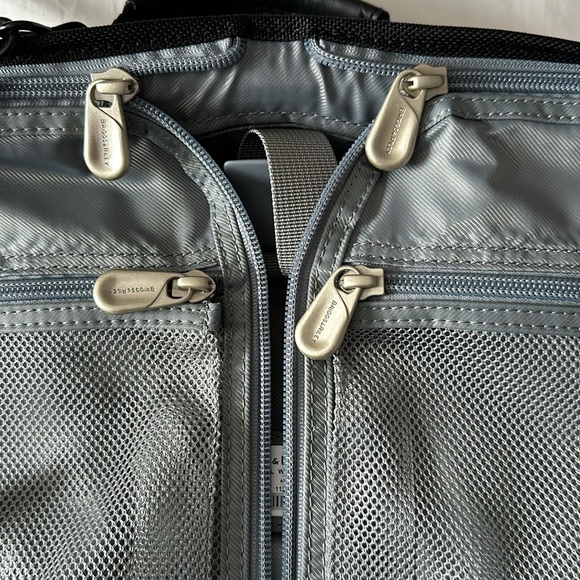 Briggs & Riley garment bag NWT - Picture 6 of 10